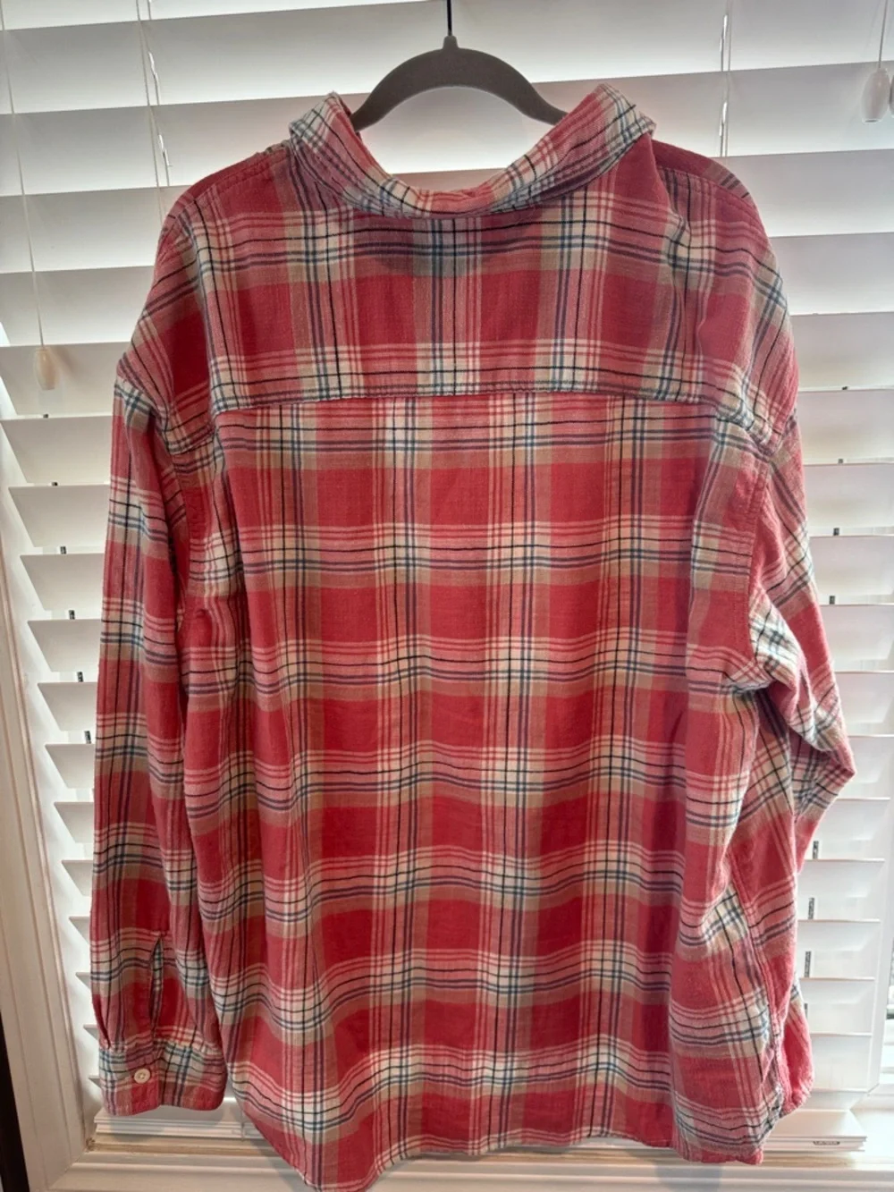 American Eagle Outfitters Red Plaid Button-Down Shirt.  Light weight. - Picture 2 of 3